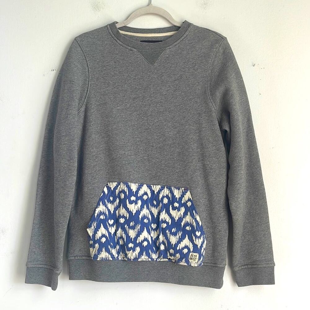 Altamont Skateboarding patch kangaroo pocket crewneck pullover sweatshirt sz S